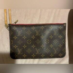Louis Vuitton Neverfull Pouch - Monogram